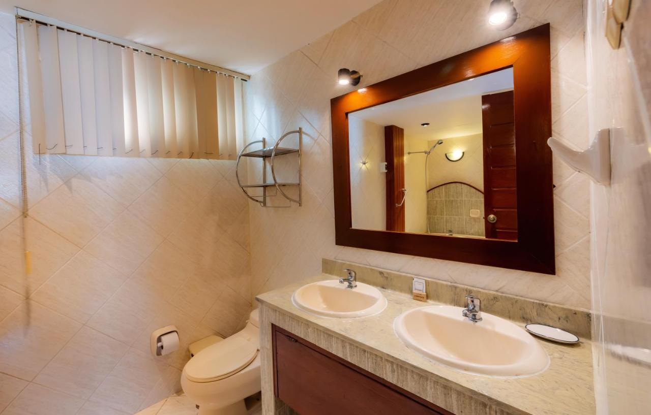 Hotel Country Trujillo Encalada 外观 照片