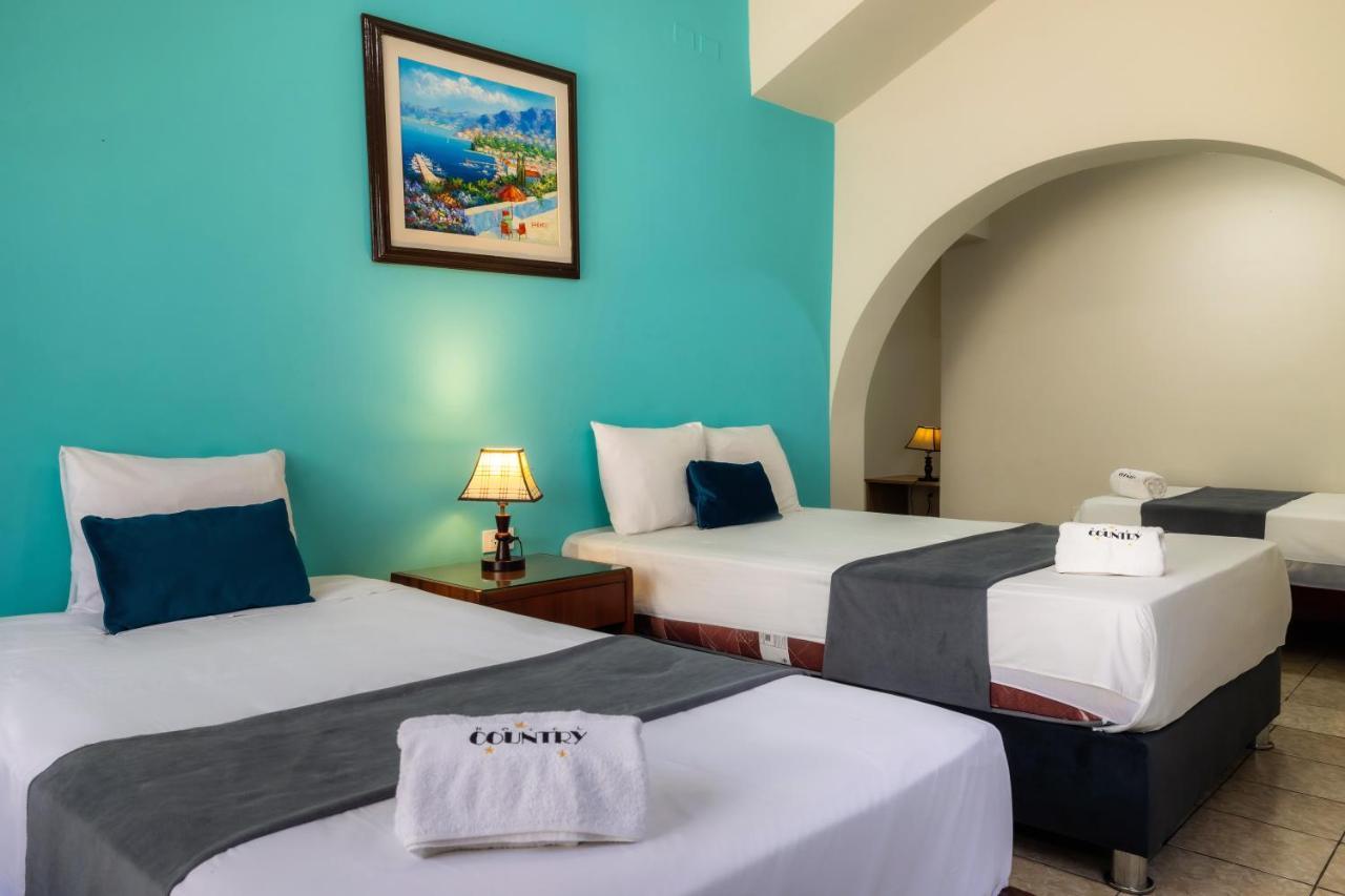 Hotel Country Trujillo Encalada 外观 照片