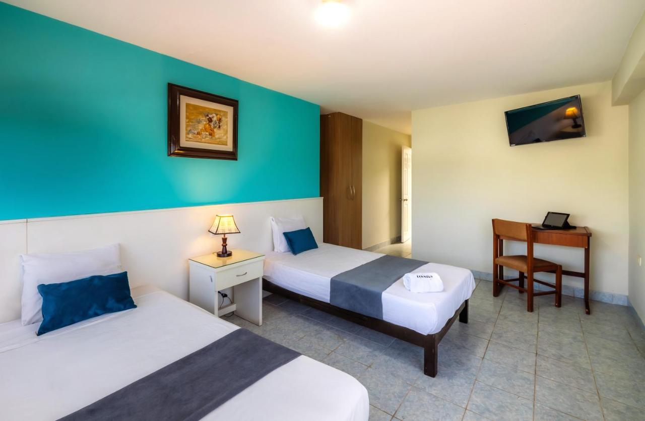Hotel Country Trujillo Encalada 外观 照片