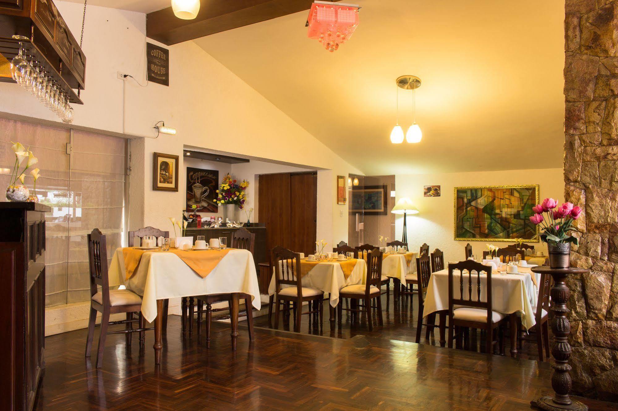 Hotel Country Trujillo Encalada 外观 照片