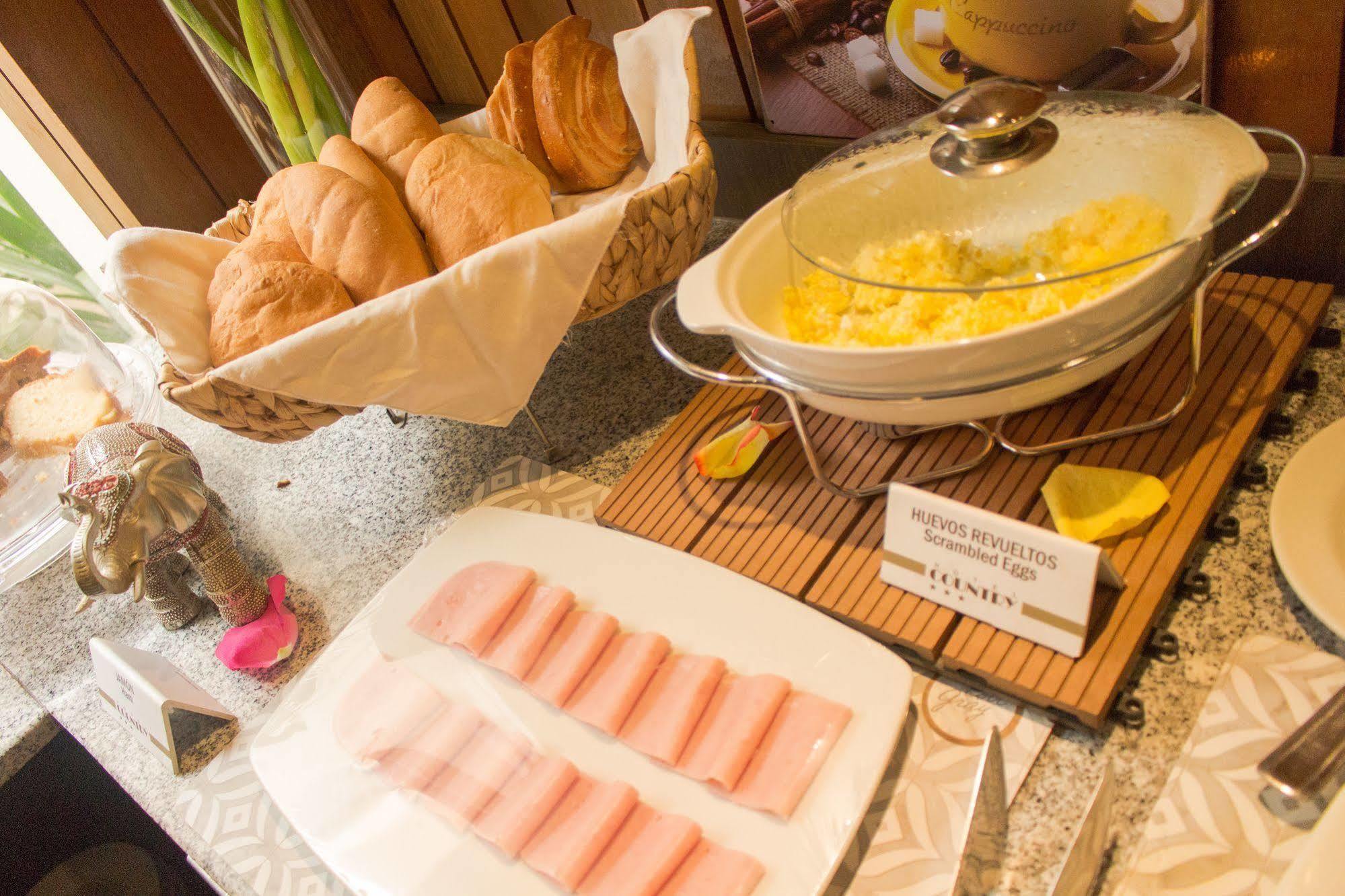 Hotel Country Trujillo Encalada 外观 照片
